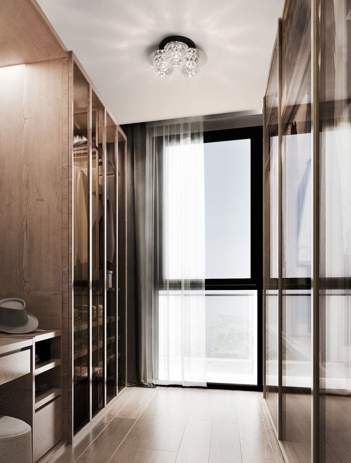 Plafonnier trois lumières installé au plafond d'un dressing en bois clair