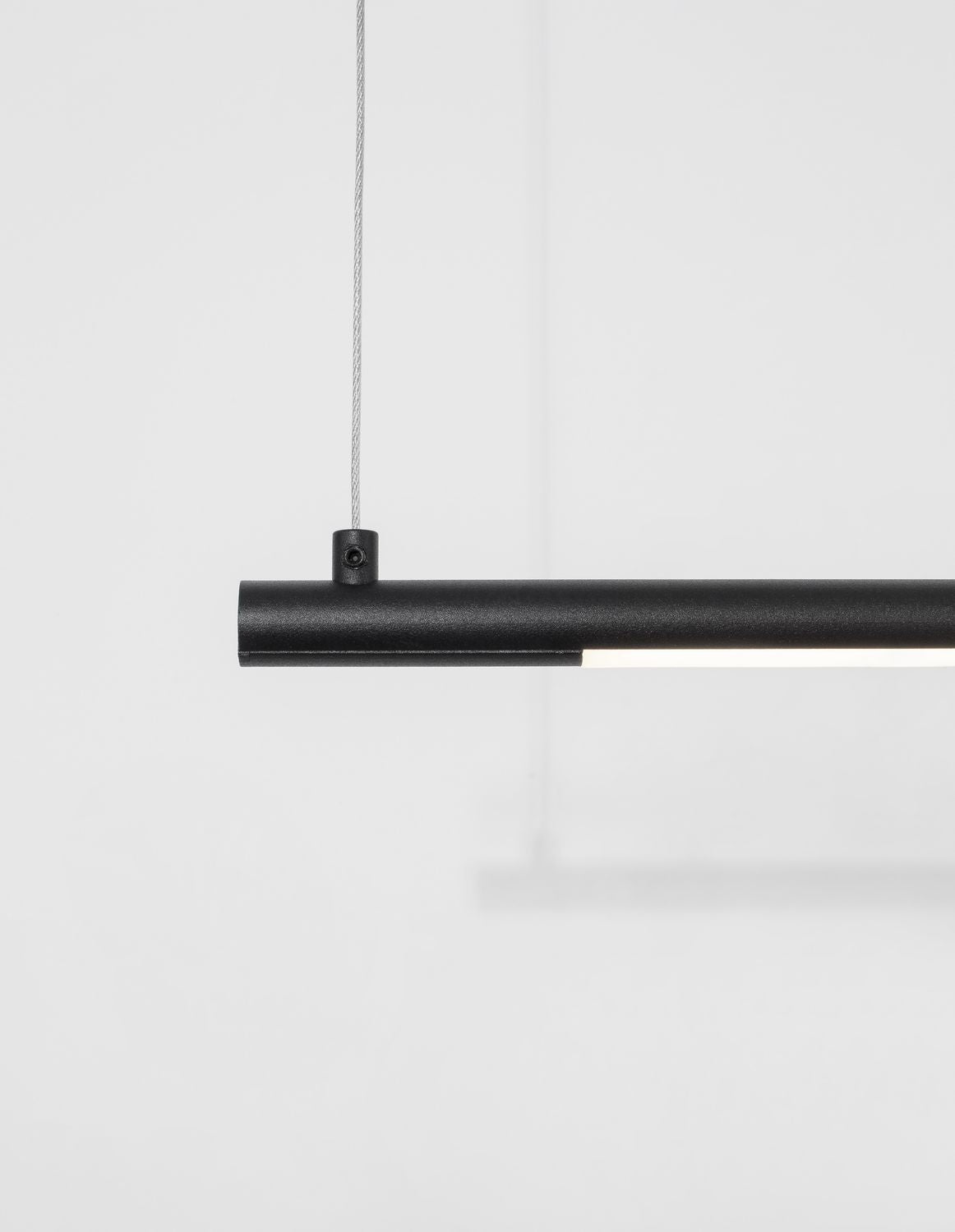 Suspension Elettra noire, H 150 cm