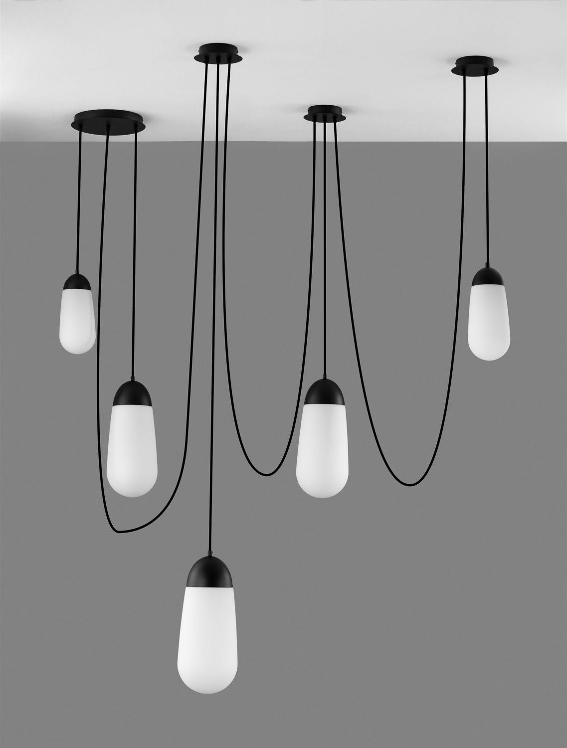 Suspension Blaky 5 lumières noire, verre, H 300 cm