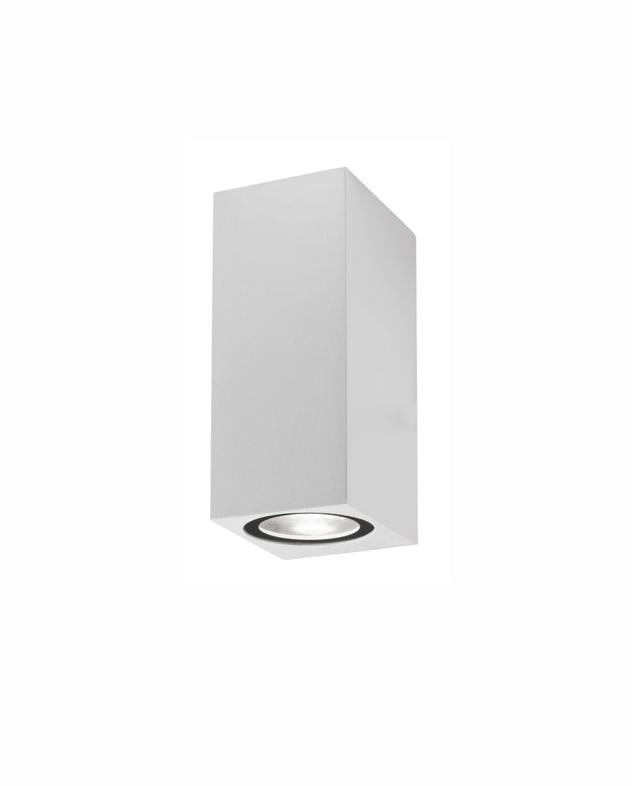 Vue de face du luminaire mural blanc rectangulaire, verre en partie basse, fond neutre.