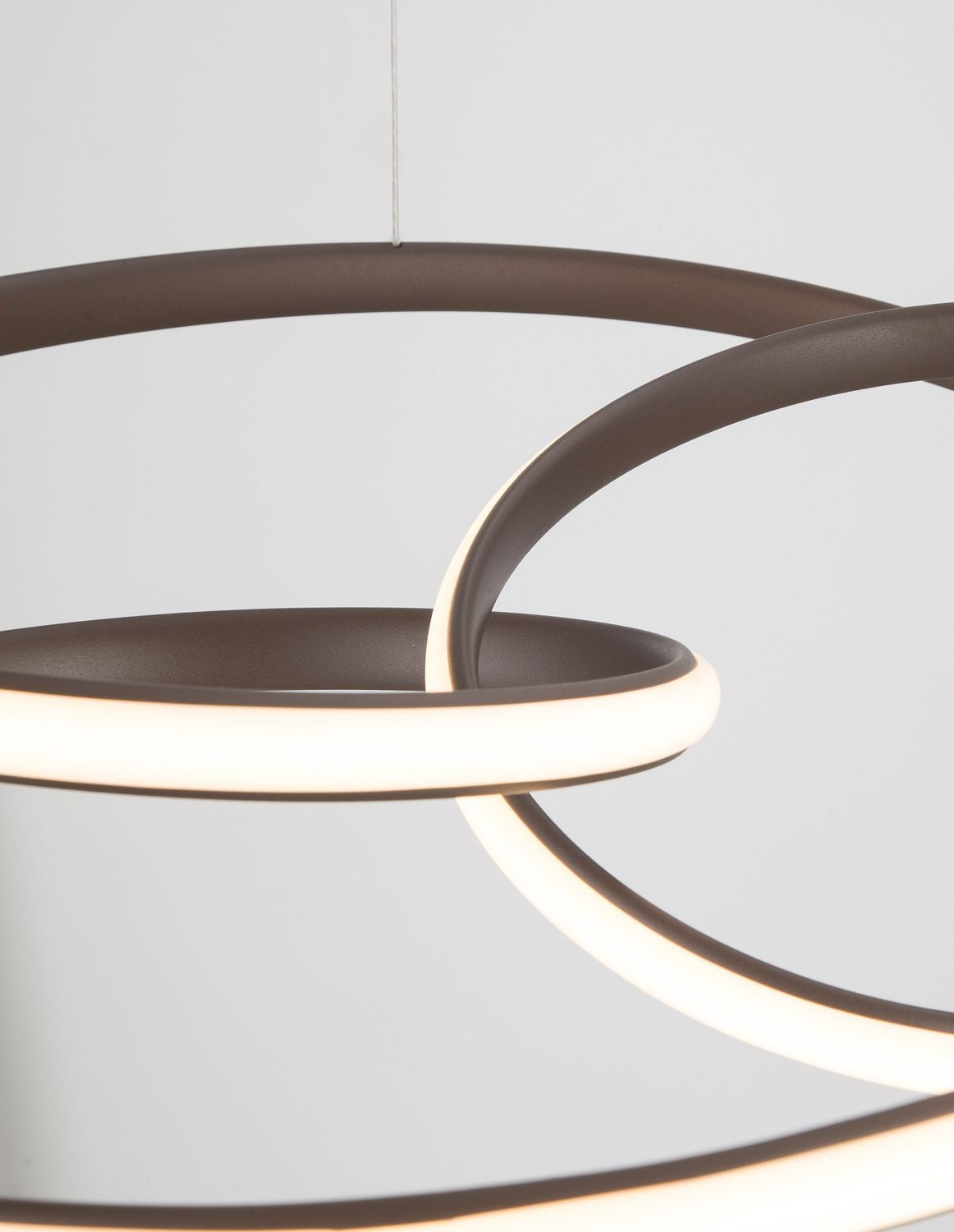 Suspension Menton marron