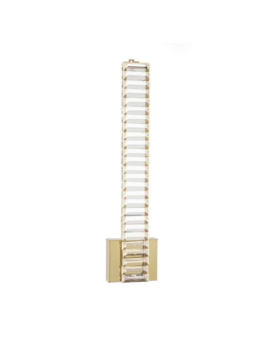 Produit éteint présenté sur fond blanc, longue colonne de cristal sur base dorée