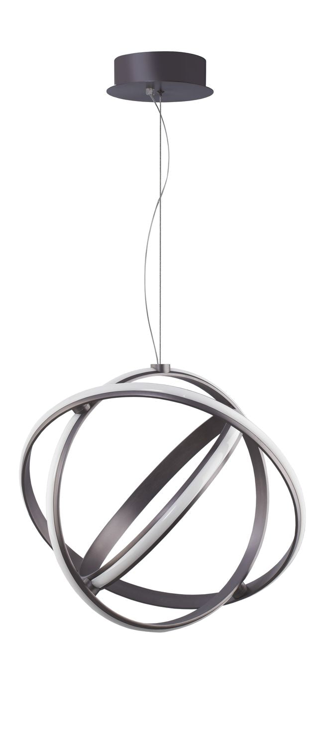 Vue de face du luminaire suspendu avec sa sphère en anneaux métalliques et son câble.