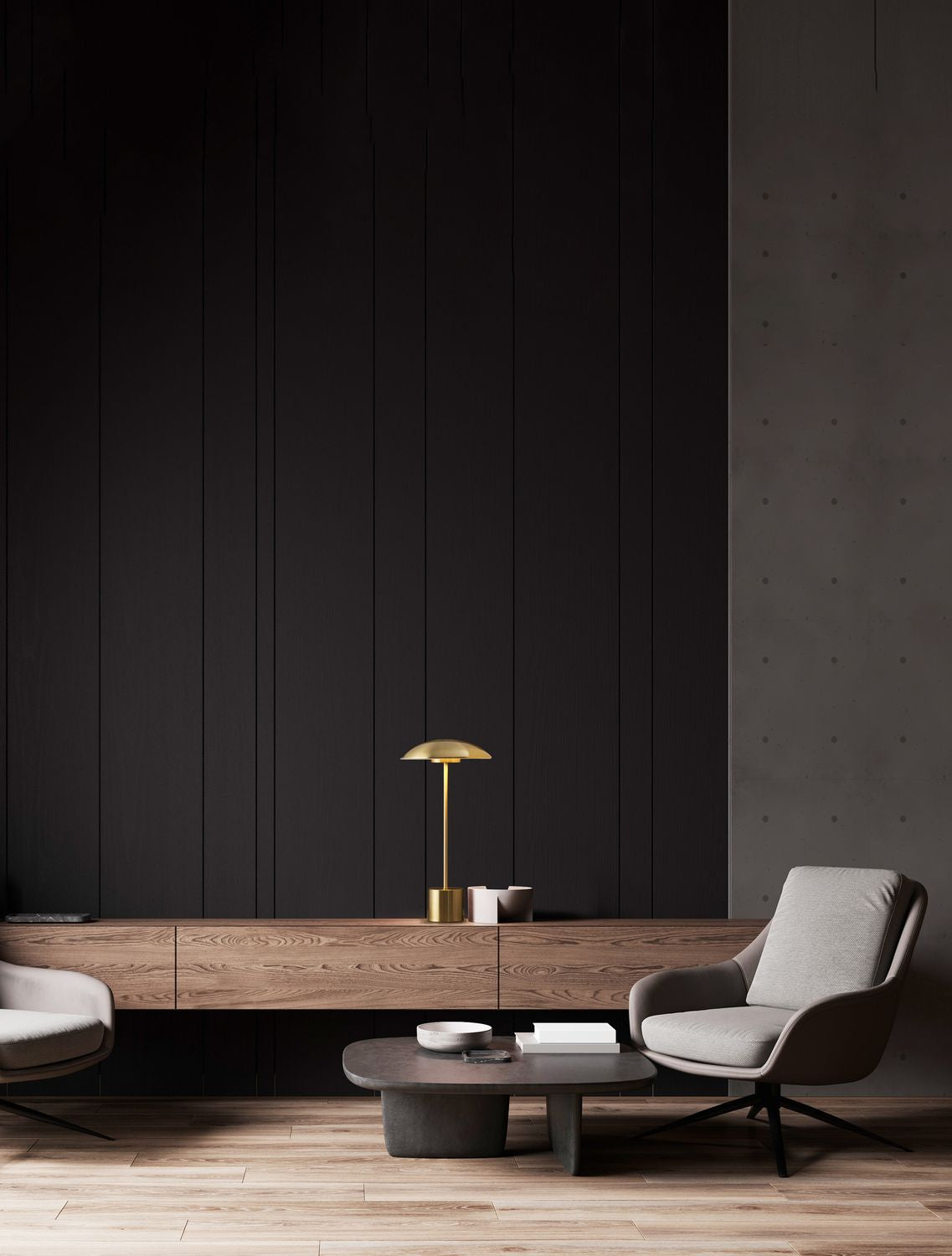 Vue d'ambiance : lampe dorée sur une console en bois devant un mur sombre.