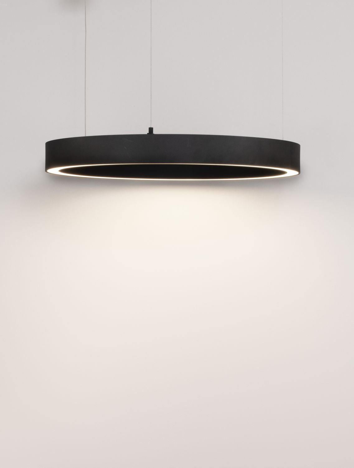 Suspension Sting noire (9558601)