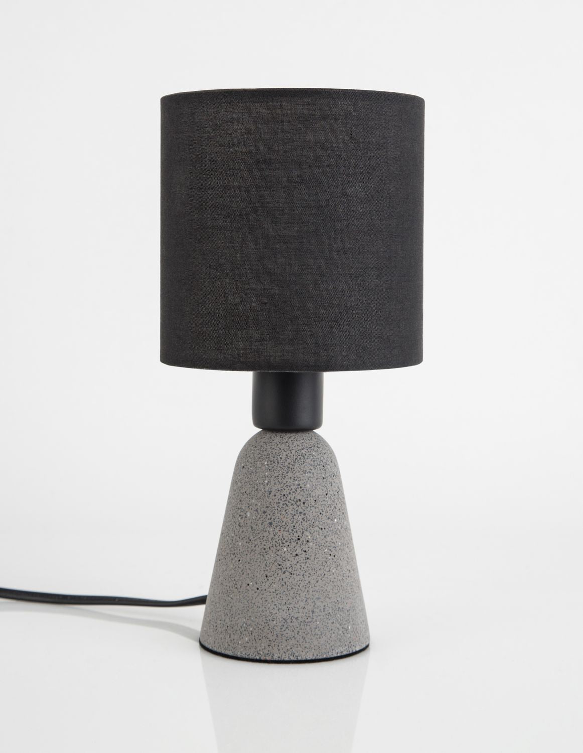 Lampe à poser Zero grise, béton