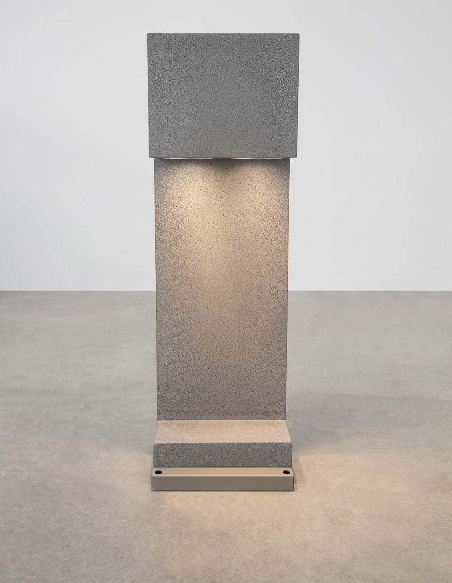 Borne extérieure Grante grise, béton, H 60 cm