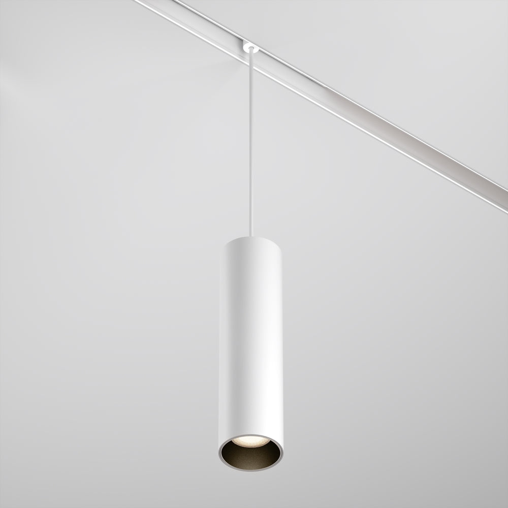 Luminaire cylindrique blanc suspendu à un rail, vue de face sur fond clair