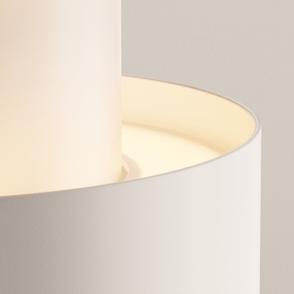 Gros plan sur l'intérieur du cylindre et la lumière chaude diffusée