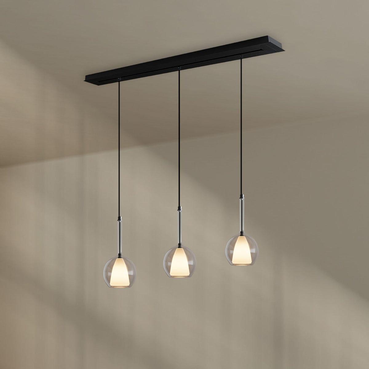 Suspension de table Belluna 3 lumières, longueur 120 cm