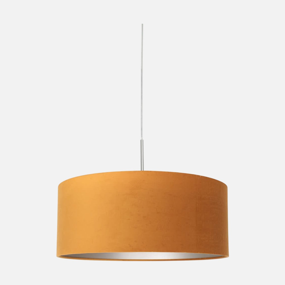 Suspension dorée abat-jour velours Ø 50 cm sur fond gris clair – Doréa, Designix.fr
