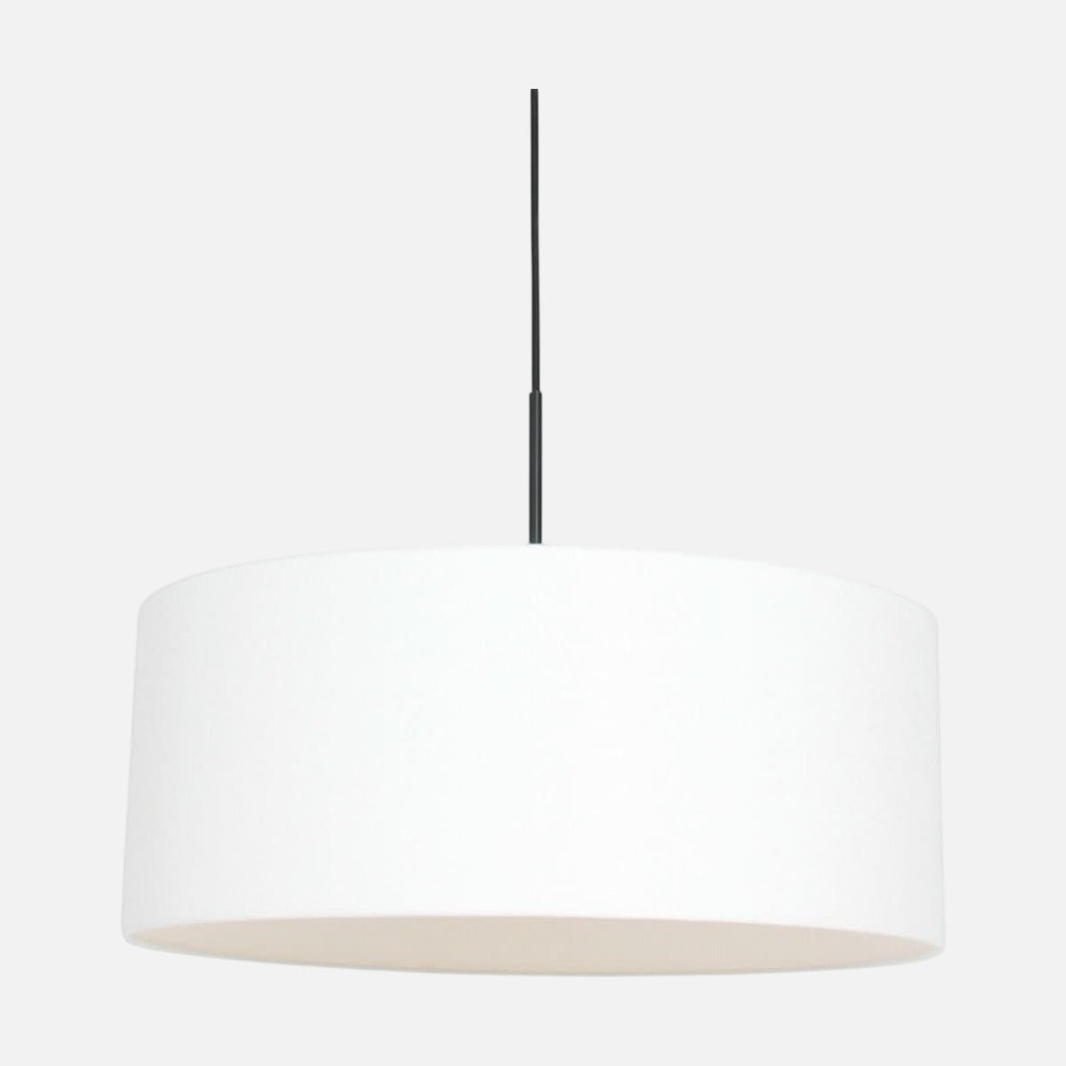 Suspension blanche de face avec câble noir et abat-jour tambour.