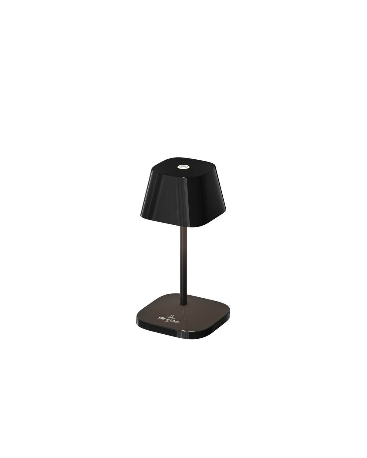 Lampe noire vue de trois quarts, abat-jour conique, tige et base carrée sur fond blanc.