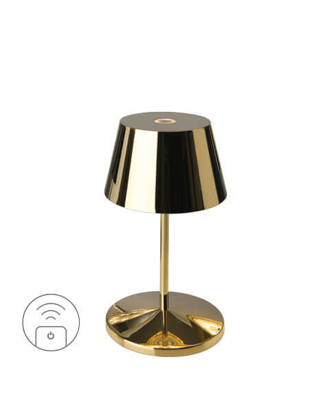 Lampe dorée de face, pictogramme de recharge sans fil, fond blanc