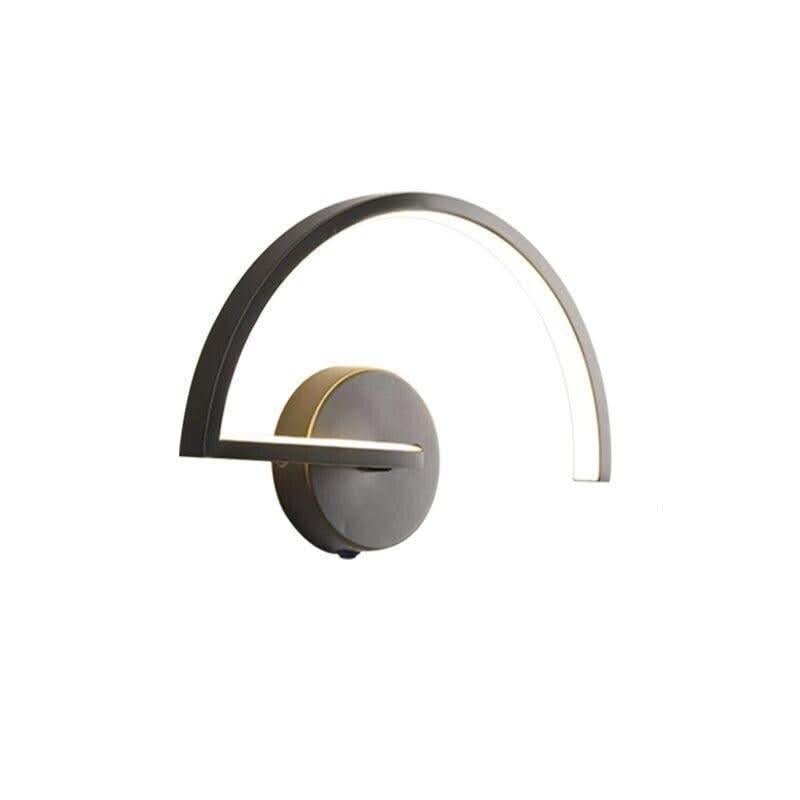 Produit seul sur fond blanc, finition noire avec cerclage doré, vue de trois quarts