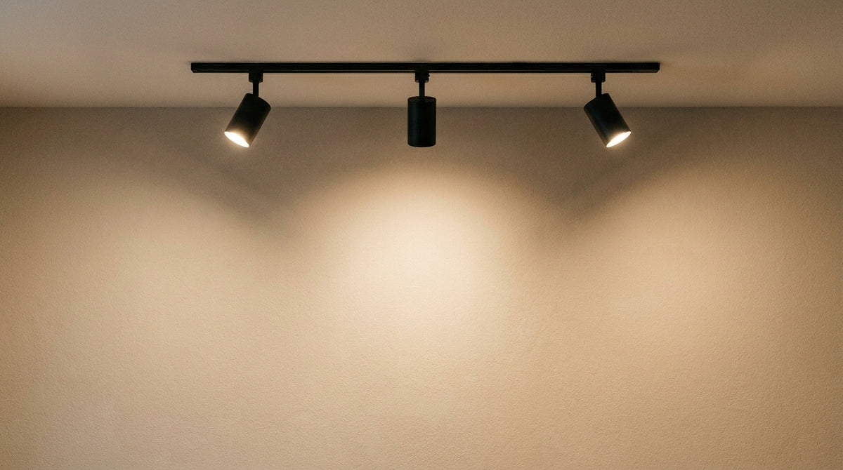 Wie wechsle ich eine LED-Lampe an einer Leiste?