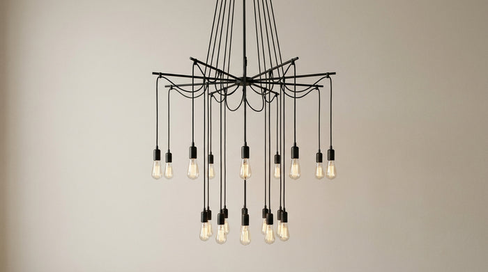 Lustre araignée : la bonne pièce, la bonne hauteur