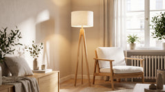 Skandinavische Holzstehlampen