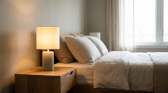 Moderne Nachttischlampe