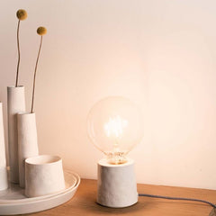 Kleine Nachttischlampe