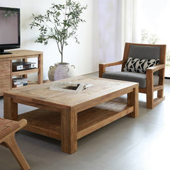 Couchtisch aus Holz