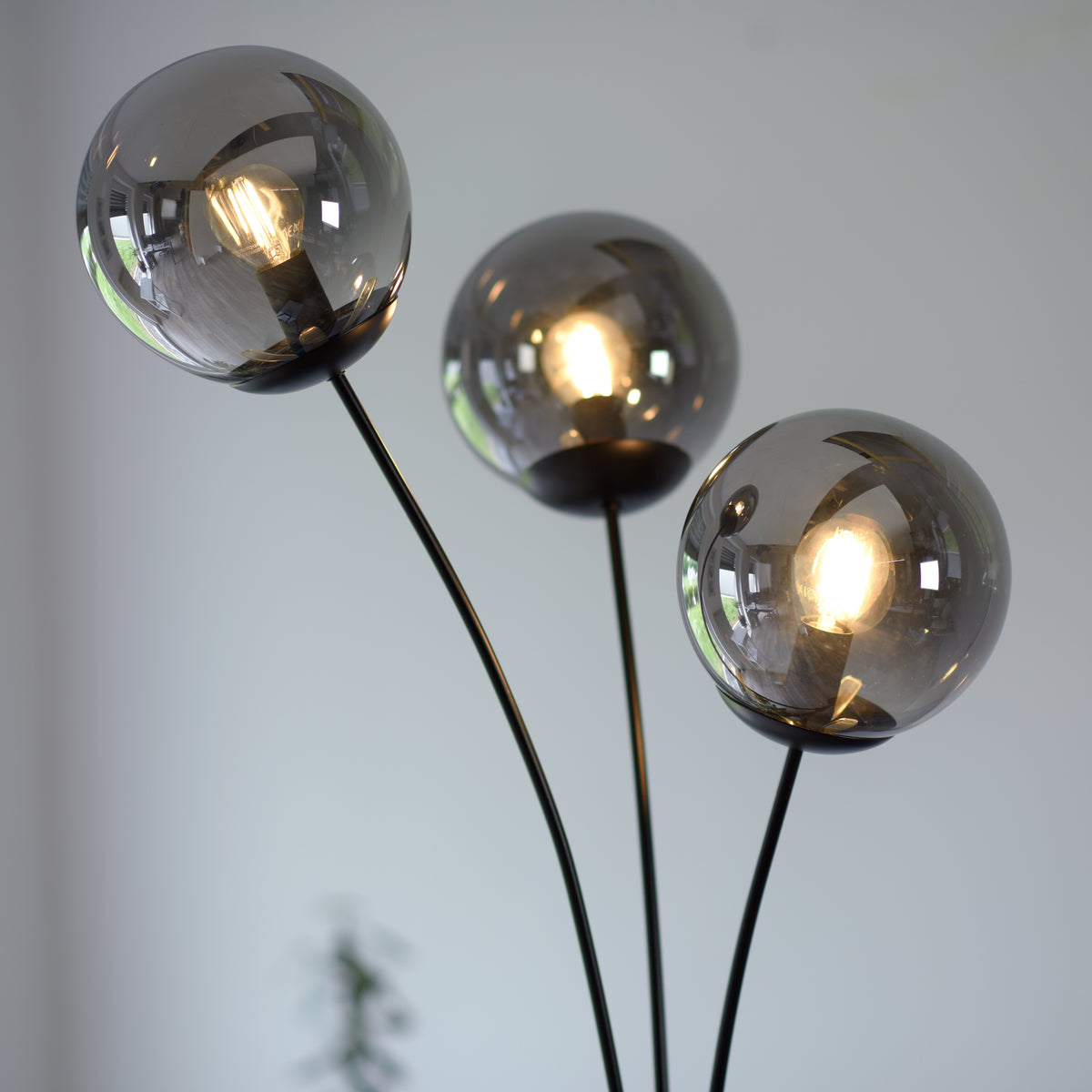 Lampadaire Big Widow 3 lumières noir, verre