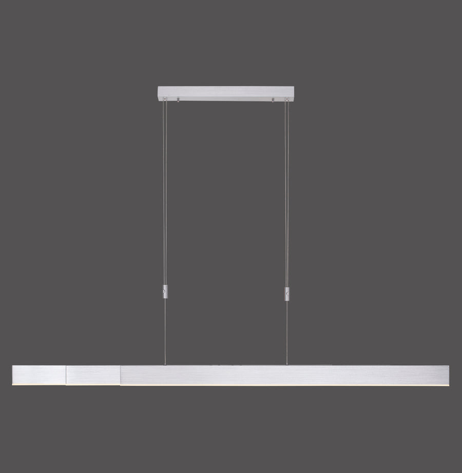 Suspension linéaire en aluminium brossé, vue de face sur fond gris anthracite.