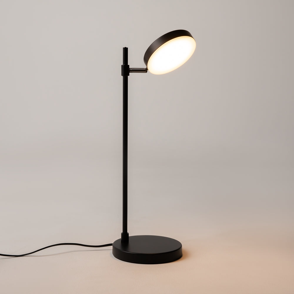 Schwarze Nachttischlampe Fad