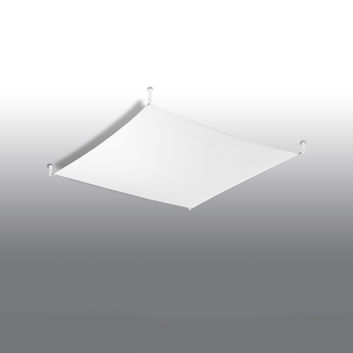 Luminaire carré blanc suspendu au plafond, ombre portée sur fond gris dégradé