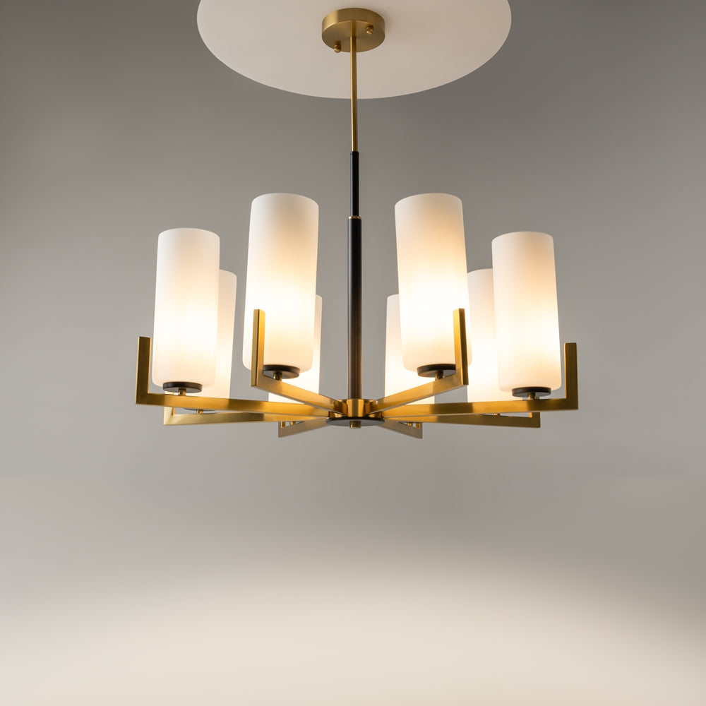 Mise en ambiance au plafond, les huit diffuseurs allumés diffusent une lumière chaude.