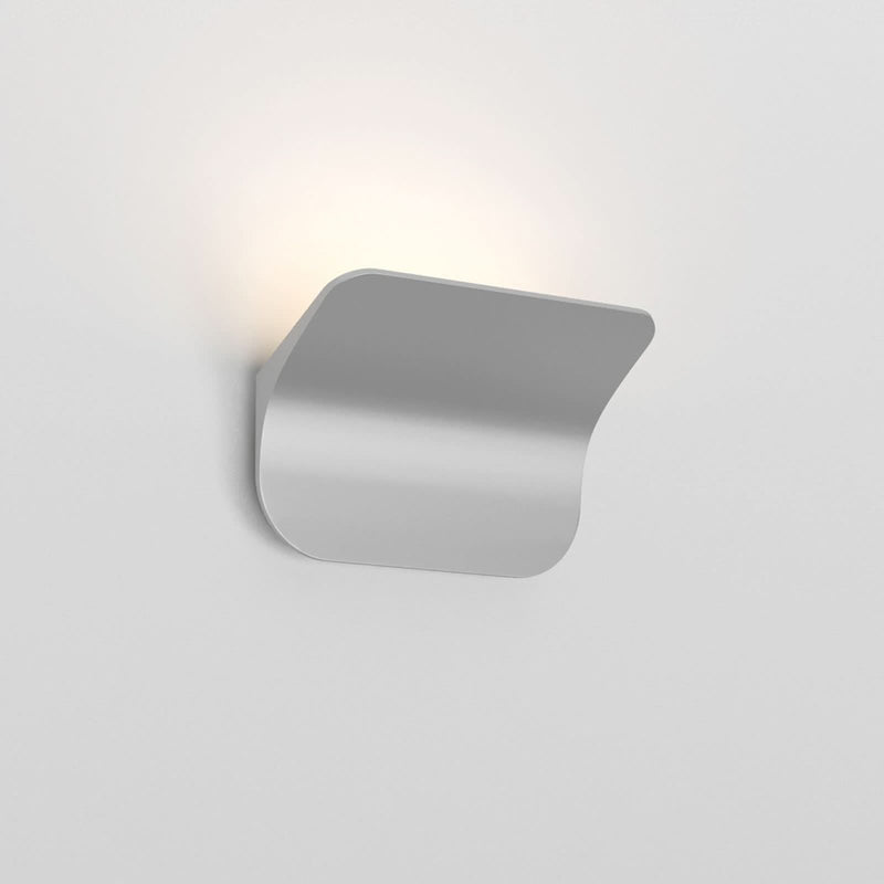 Applique murale LED Tide W0 en aluminium, argenté, hauteur 16 cm