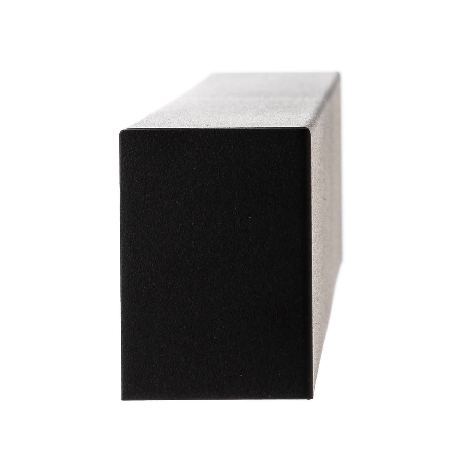 Applique murale Straight L en acier, noir, hauteur 7 cm