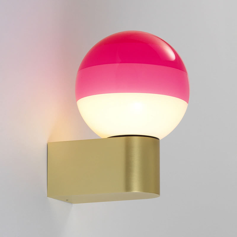 Applique murale LED Dipping Light A1 en verre, rose et laiton, Ø 12,5 cm
