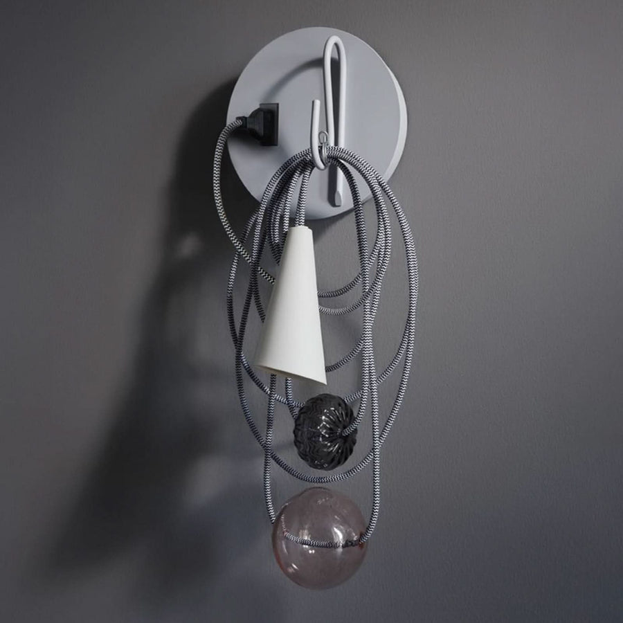 Applique murale Filo en verre, gris et transparent, hauteur 52 cm