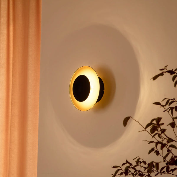 Applique murale LED Tiama en métal, noir et doré, Ø 20 cm