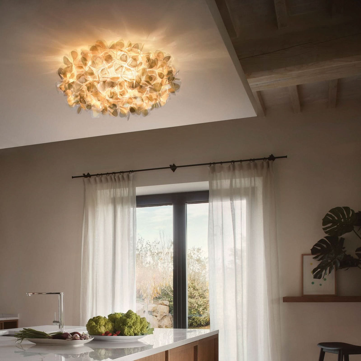 Applique murale Clizia Mama Non en cristal, doré, 3 lumières, Ø 78 cm