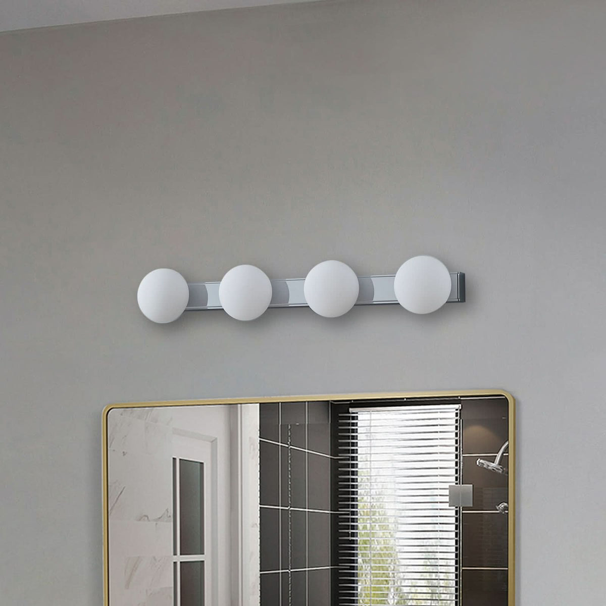 Applique murale LED en verre, chromé et blanc, hauteur 10 cm, IP44