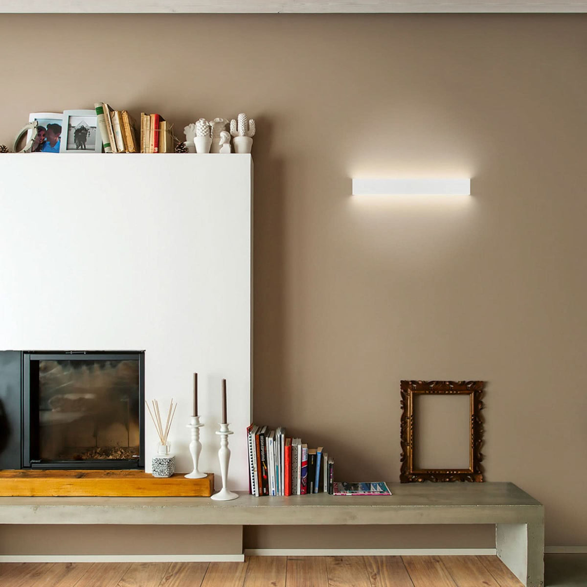 Applique murale LED Box W2 Bi-Emission en métal, blanc, hauteur 8,6 cm, 2700 K, 10 W