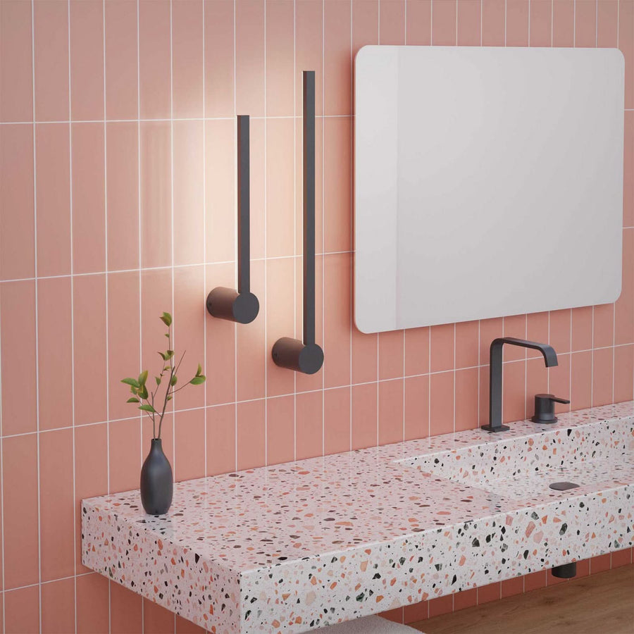 Applique murale LED Passeggio Nova en aluminium, noir, hauteur 40 cm, IP54