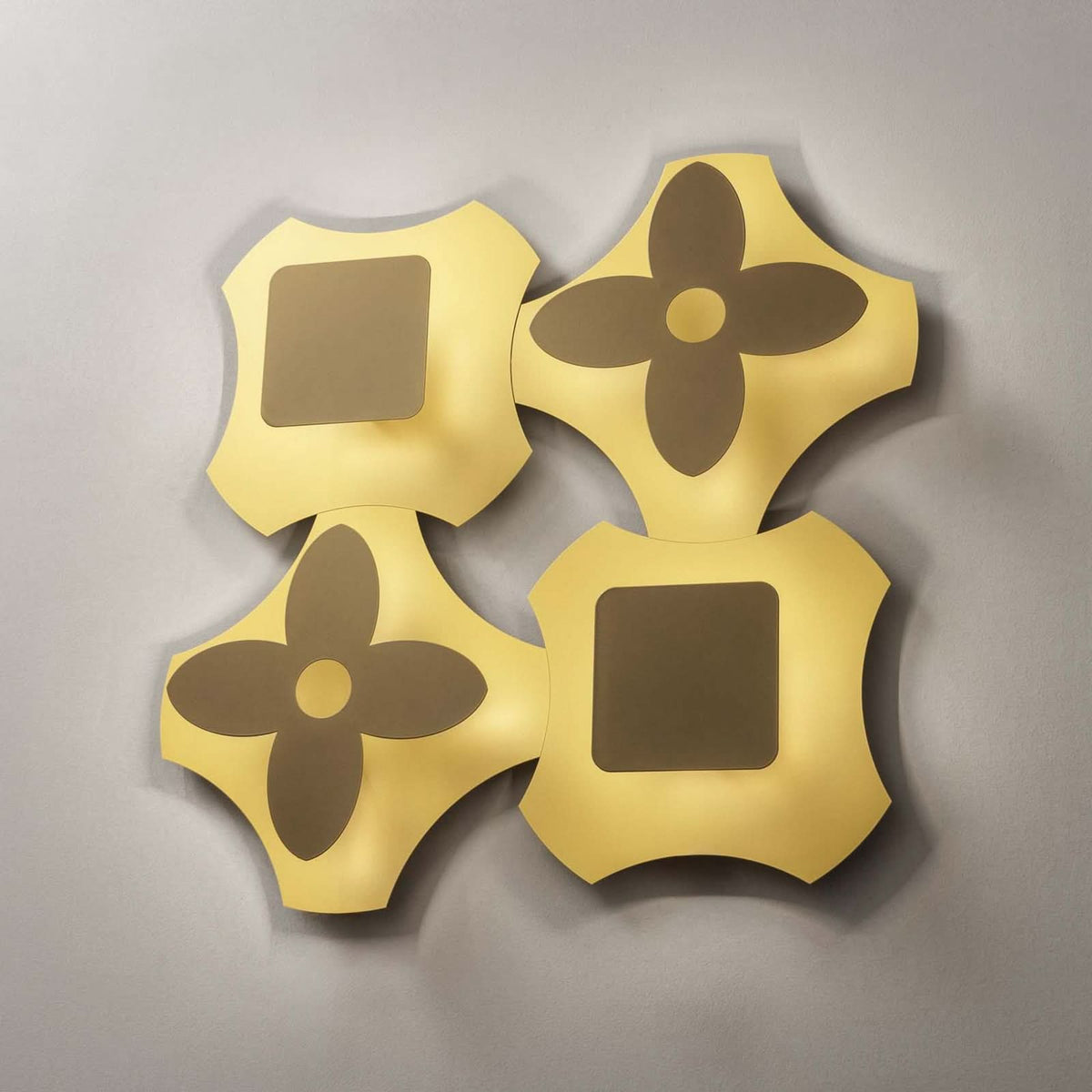 Applique murale LED Ornato Square en aluminium, doré et marron, hauteur 34,2 cm
