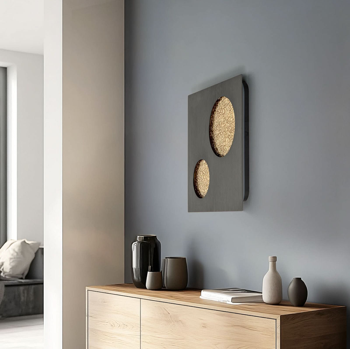 Applique murale LED Delin en métal, gris et doré, hauteur 55 cm