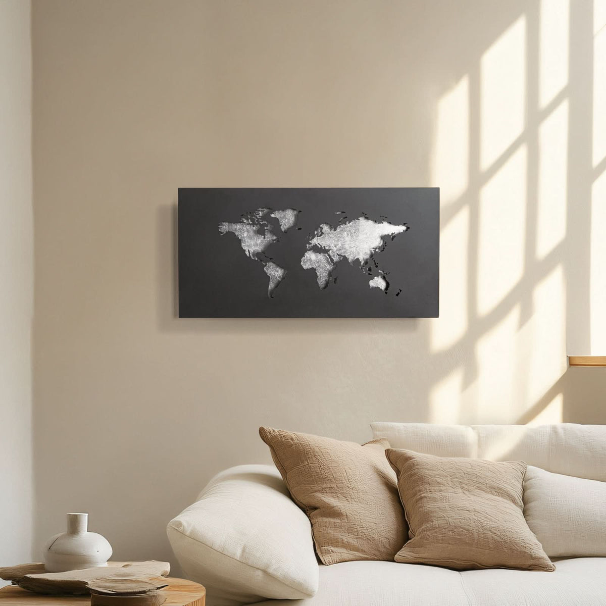Applique murale LED World en métal, noir et argenté, hauteur 30 cm