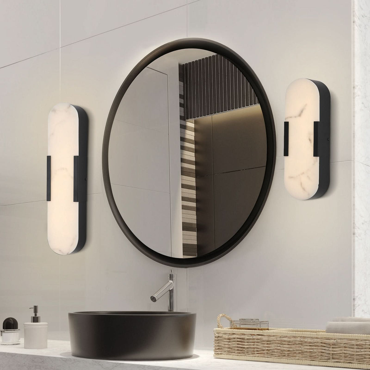 Applique murale LED Opaline en acier, noir et blanc, hauteur 35 cm, IP44