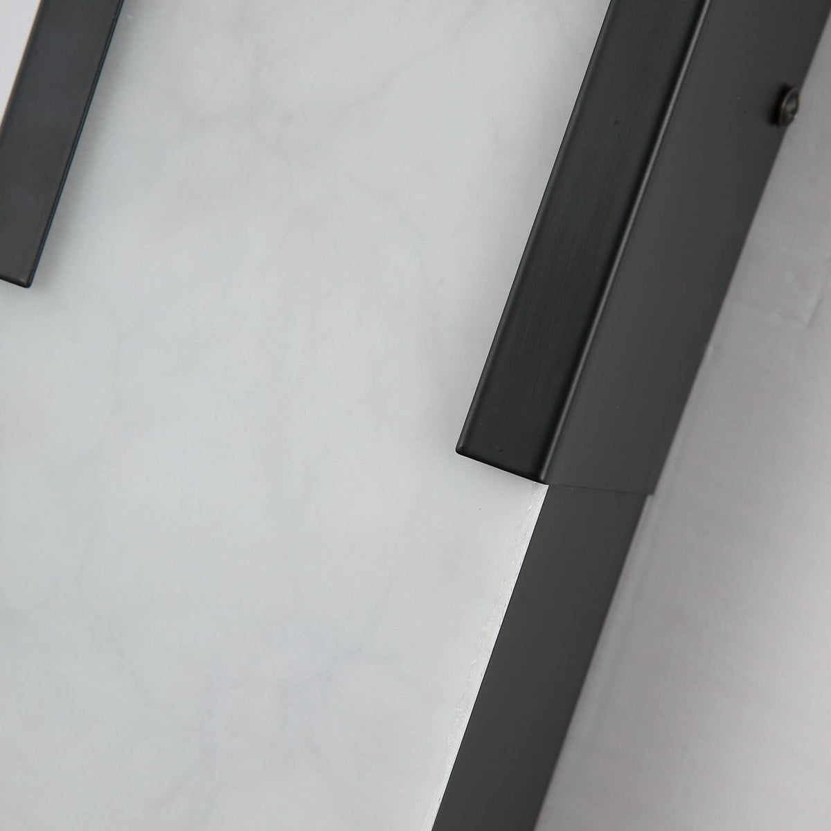 Applique murale LED Opaline en acier, noir et blanc, hauteur 50 cm, IP44