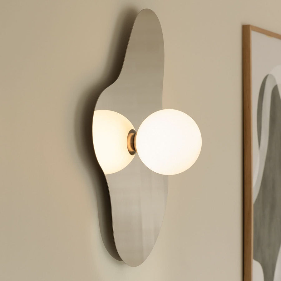 Applique murale Illusion en verre, chromé et blanc, hauteur 60 cm