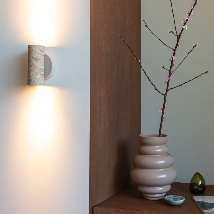 Applique murale Tivoli en pierre, sable, 2 lumières, Ø 9,5 cm
