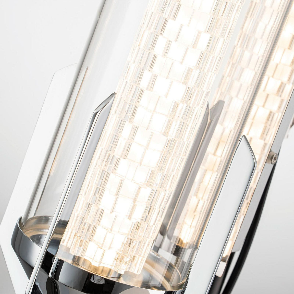 Applique murale LED Espada en verre, chromé poli et transparent, hauteur 14 cm, IP44