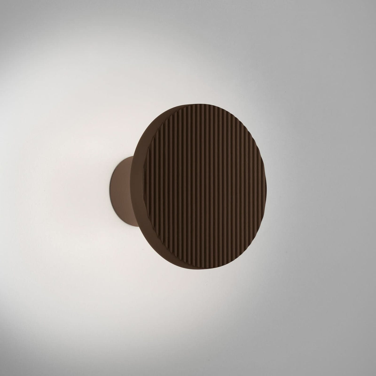 Applique murale LED Arid A/01 en aluminium, marron, Ø 14 cm, IP44