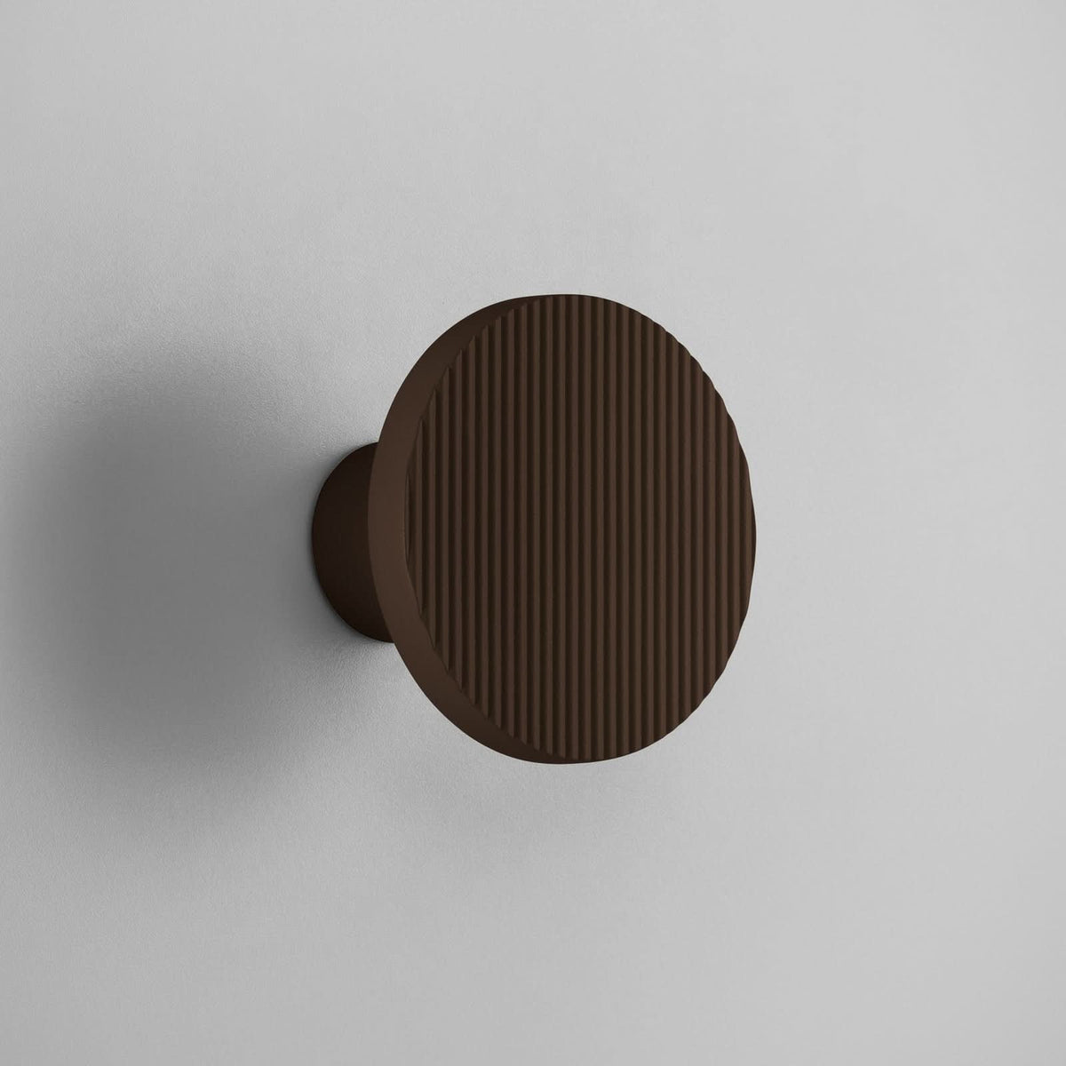 Applique murale LED Arid A/01 en aluminium, marron, Ø 14 cm, IP44