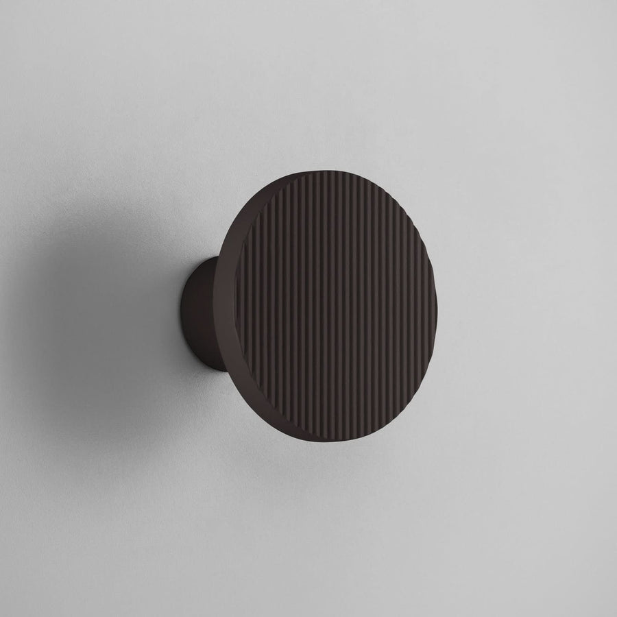 Applique murale LED Arid A/01 en aluminium, noir, Ø 14 cm, IP44